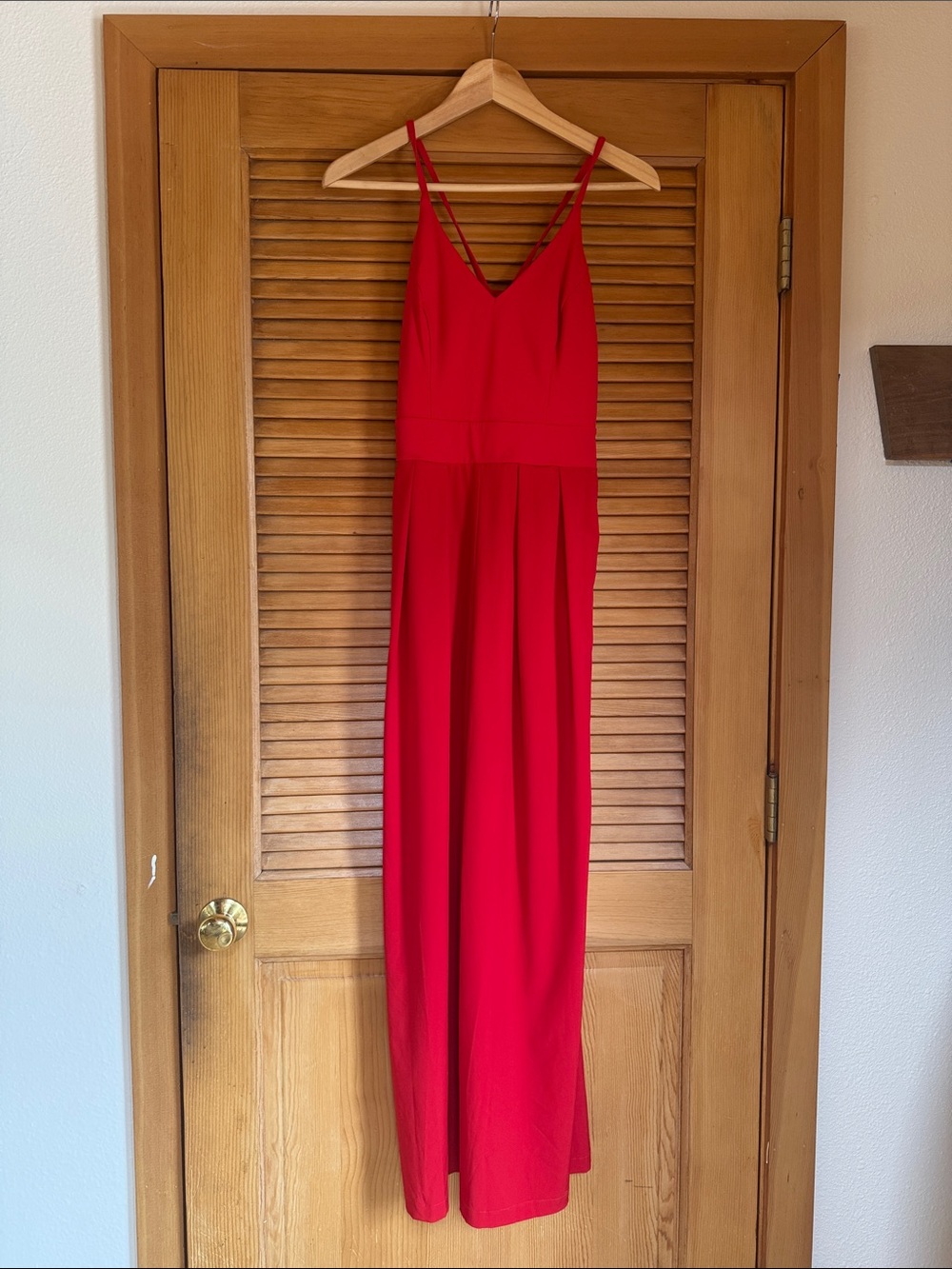Halara Breezeful hidden zipper Women’s Wide-Leg Red Jumpsuit with V-Neck - Picture 4 of 5